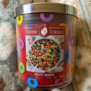 Goose Creek- Fruity Hoops candle